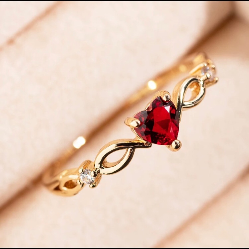 Heart ring - Picture 2 of 4